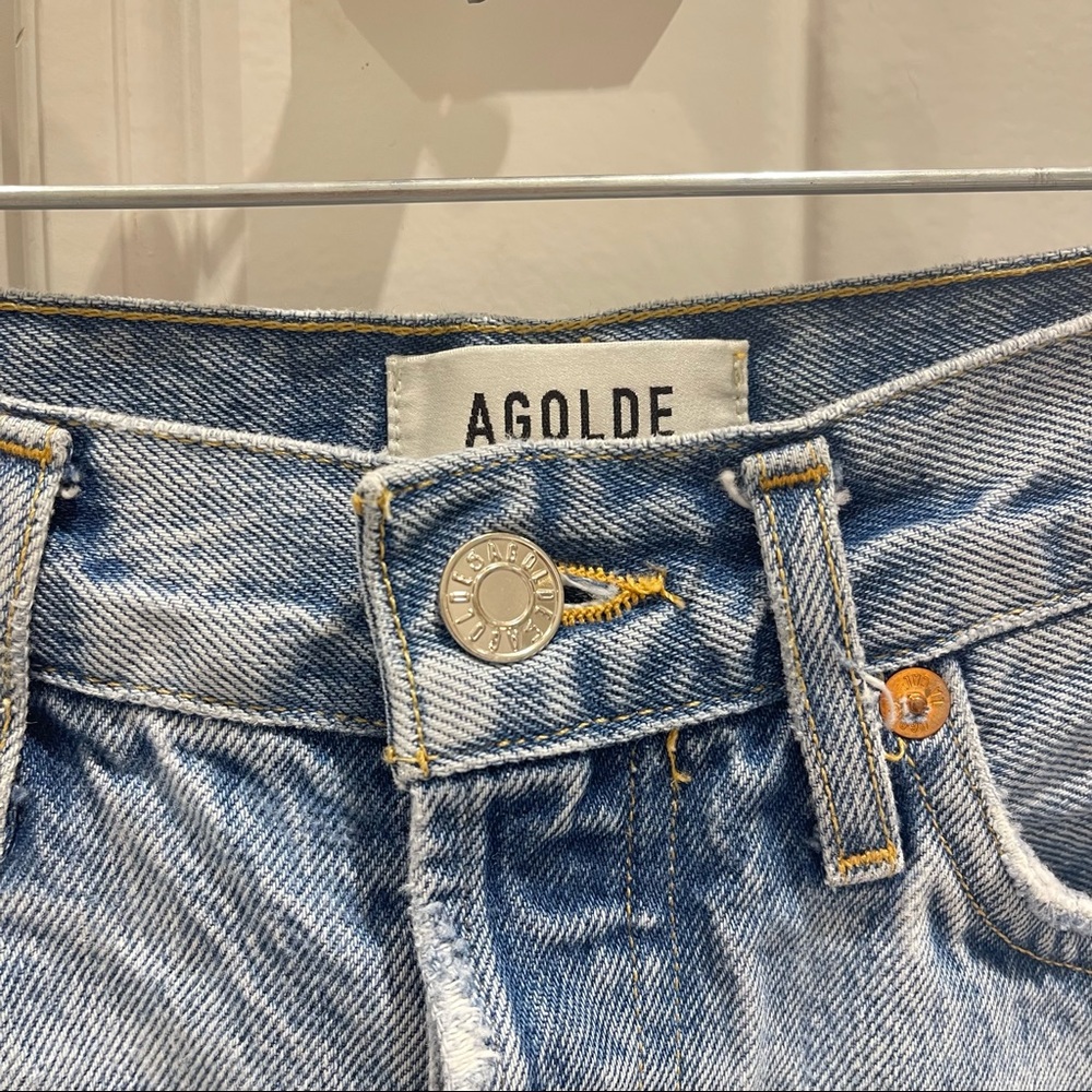 Agolde Parker Short in Swampmeet (24) - Picture 9 of 12